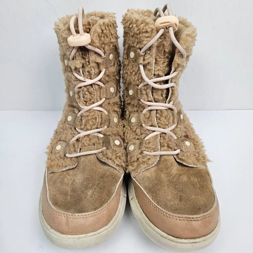 Sorel Youth Explorer Cozy Insulated Boot Canoe(Tan)/Chalk(Cream) 6 NY4894-262